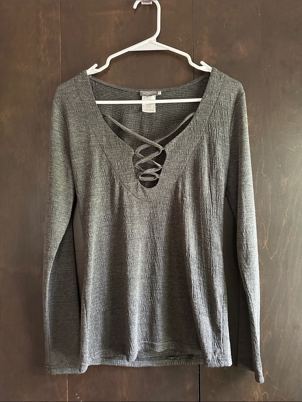 EARTHBOUND Charcoal Gray Lace-Up V-Neck Long Sleeve Top